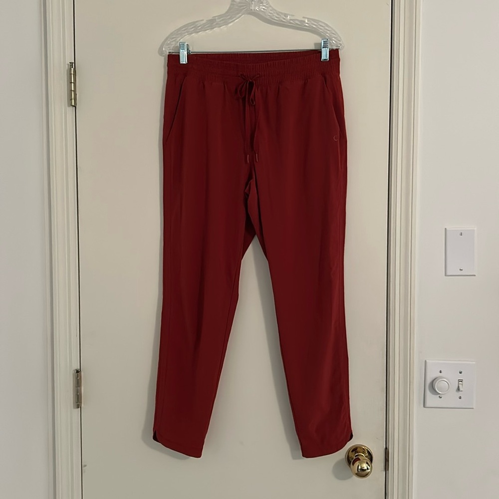 Gap athletic crop pants